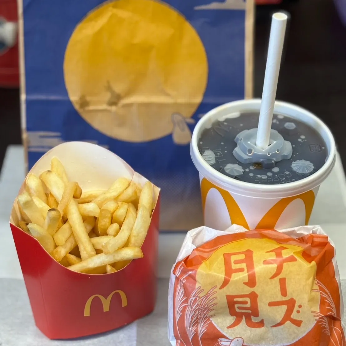 こんにちは！🌟 登呂のミーハー、安本です！ついにマクドナルド...