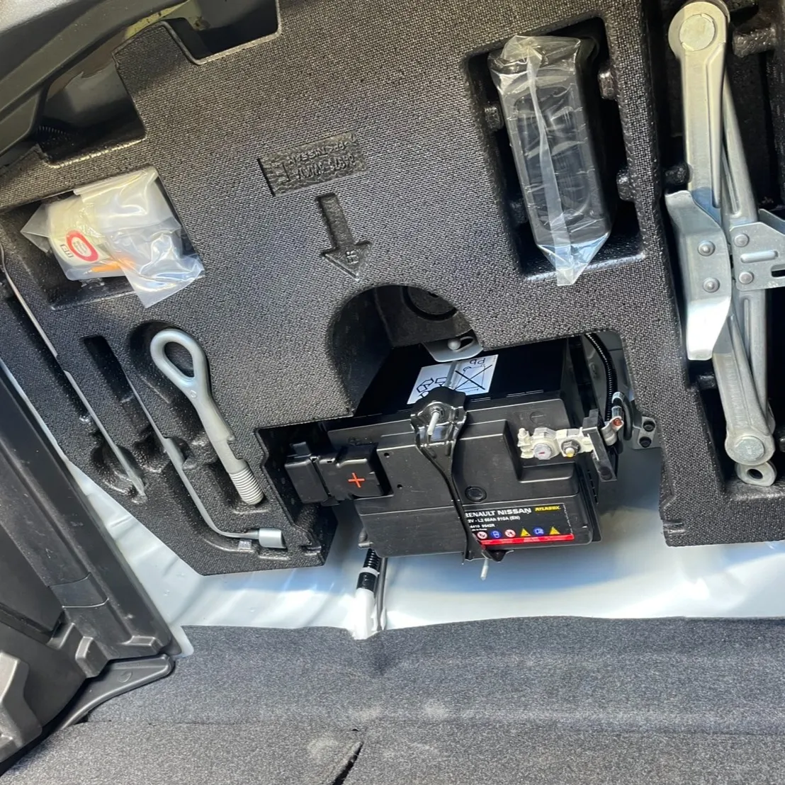 こんにちは、下川原の三ツ井です⛽️🚗💨 最近、ノートe-po...