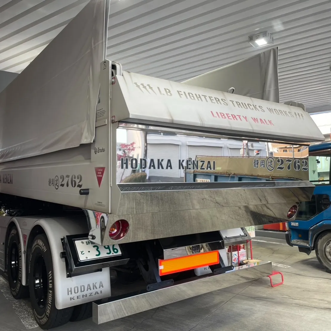 下川原の三ツ井です⛽️🚗✨当店にはなんと男の子がわくわくする...