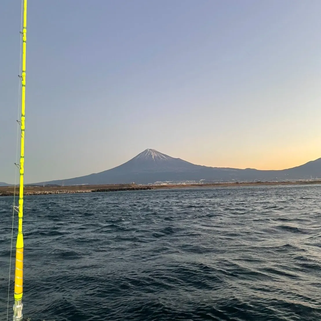 下川原の三ツ井です🎣 先日のお休み、寒さにも負けずお正月用の...